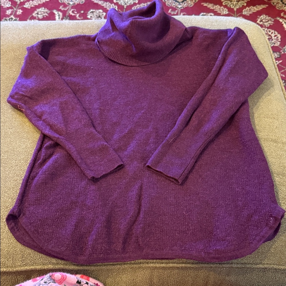 Max Studio Extrafine Merino Wool Purple Sweater Size Large (TD)